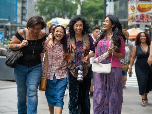 Sinopsis Ratu Ratu Queens: The Series, Empat Sekawan Bersatu di NY