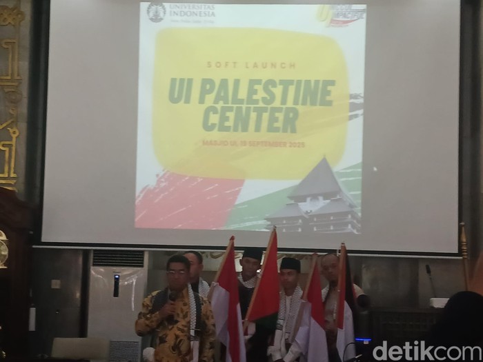 Rektor UI Prof Heri Hermansyah dalam peluncuran UI Palestine Center di Kampus UI Depok