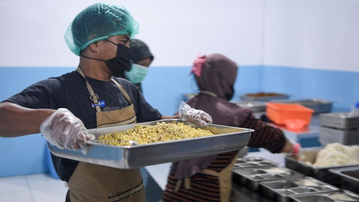 Bos Badan Gizi Akui 4.700 Porsi MBG Bermasalah, Bantah Keracunan