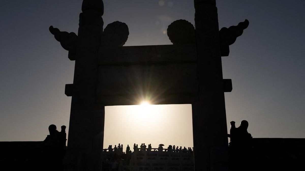 Kuil 1.500 Tahun di China Kebakaran