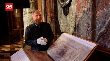 VIDEO: Dan Brown ke Praha Rayakan Perilisan The Secret of Secrets
