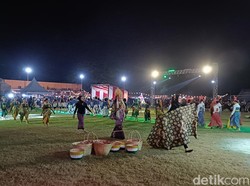 Arumi Bachsin Meriahkan Batik In Motion 2025 Kota Probolinggo