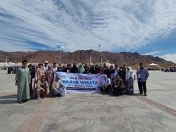 Tanpa Titip Dana: Daftar Haji Plus Lebih Pasti di Kaaba Wisata