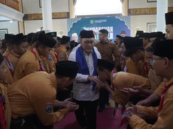 Zulhas di Depan Santri Ponpes Amanatul Ummah: Jangan Lupa Petani-Nelayan