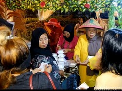 Pasar Jadul Benteng VOC Probolinggo Hidupkan Suasana Tempo Dulu