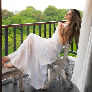 Gegara Video Ganti Baju di Toilet, Sarah Azhari Alami PTSD