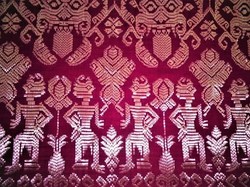 Songket Bali, dari Kain Bangsawan ke Warisan Budaya