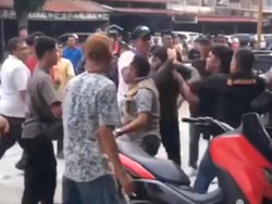 Debt Collector Keroyok Wartawan yang Cegah Penyitaan Kendaraan di Labuhanbatu