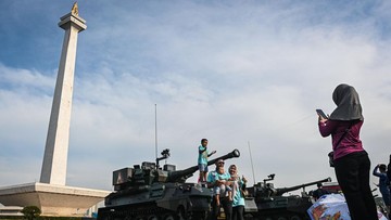 FOTO: Mengenal Lebih Dekat Angkatan Militer RI di TNI Fair 2025