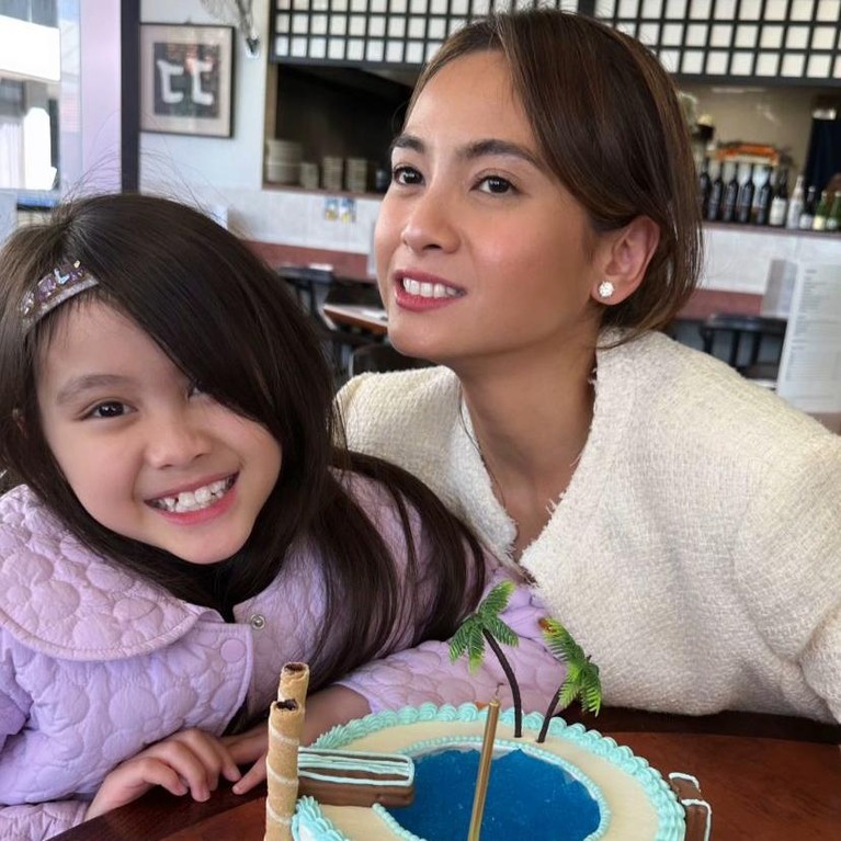 Acha Septriasa dan Vicky Kharisma Rayakan Ultah Anak