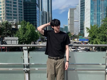 15 Aktor Korea dengan Tubuh Tertinggi, Rata-rata di Atas 185 Cm