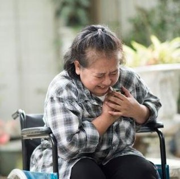 Jangan Lengah! Ini 5 Gejala Serangan Jantung Mendadak yang Sering Dianggap Sepele