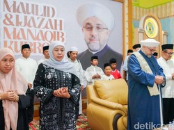 Khofifah Ajak Santri Jadi Pewaris Kepemimpinan Umat di Probolinggo