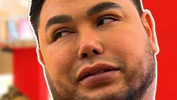 Video: Hijrah Ivan Gunawan, Konsisten Berbagi Hingga ke Palestina