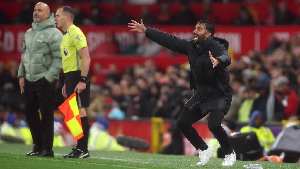 Enzo Maresca Bakal Latih Manchester United Gantikan Amorim?