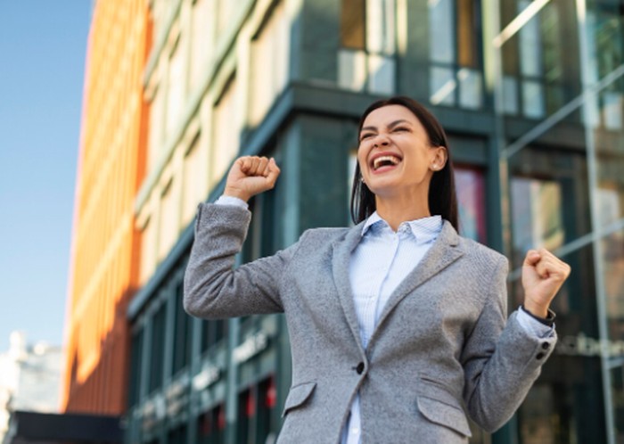 Cari tahu zodiak yang dikenal pantang menyerah dalam mengejar mimpinya. Mereka terus berjuang sampai cita-cita tercapai!/ Foto: freepik.com