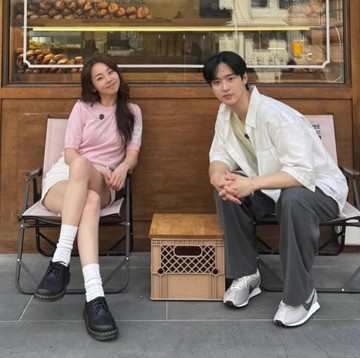 Baru Bertemu Langsung Akrab, Simak Momen Awal Pertemanan Ahn So Hee dan Jang Dong Yoon