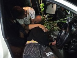 Geger Temuan Mayat Pria Dalam Mobil Diduga Ditembak Pemotor di Polman