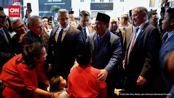 VIDEO: Momen Prabowo Tiba di New York dan Disambut Diaspora