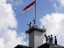 Dramatis! Pertunjukan Detik-detik Perobekan Bendera Belanda di Hotel Yamato