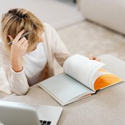 7 Cara Bertahan di Tempat Kerja yang Tidak Lagi Membuatmu Berkembang