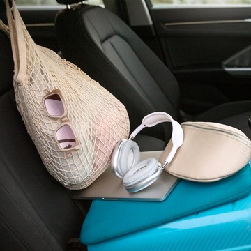 Sudah Tahu? Ternyata Ini 7 Benda yang Tidak Boleh Disimpan di Mobil