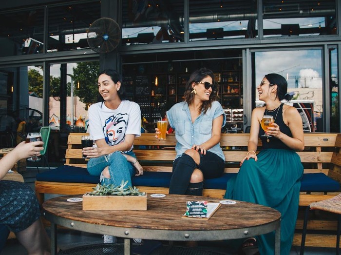 Ingatlah, nilai dirimu tidak ditentukan dari seberapa sering temanmu hadir, tetapi dari bagaimana kamu menghargai dirimu sendiri.