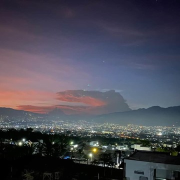 Heboh Gumpalan Awan Berpetir Terlihat di Garut-Bandung, Ini Penjelasan BPDB
