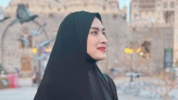 Rumor Perceraian Adly Fairuz Makin Panas, Angbeen Rishi Curhat Soal Kehilangan Cinta