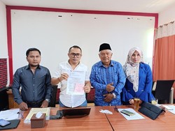 Eks Dosen UIN Malang yang Guling-guling Laporkan Tetangganya ke Polisi