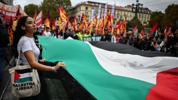 FOTO: Italia Diguncang Demo Besar-besaran Dukung Palestina Merdeka