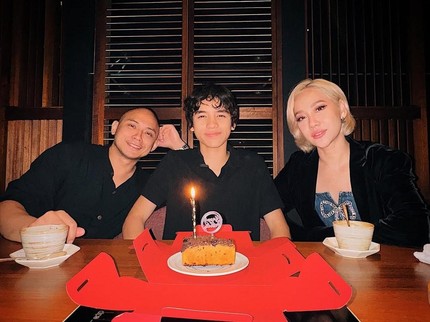 Noah Putra BCL dan Ashraf Ultah ke-15, Ini Potretnya bersama Bunda dan Ayah Sambung