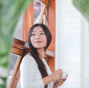 5 Hal yang Diam-Diam Ditinggalkan Perempuan Cerdas Seiring Bertambah Usia