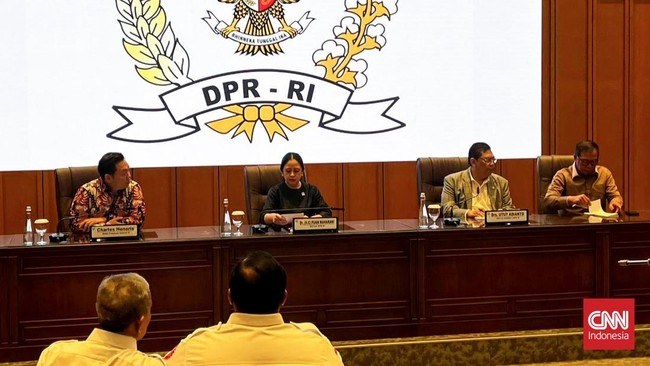 Ketua DPR Puan Maharani berjanji melibatkan publik dalam revisi UU Ketenagakerjaan.