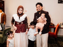 Berkah Malam Nisfu Syaban, Rigen dan Istri Umumkan Kehamilan Anak Keempat