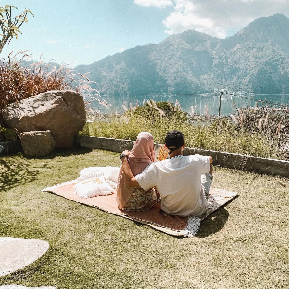 Riza Shahab dan Istri