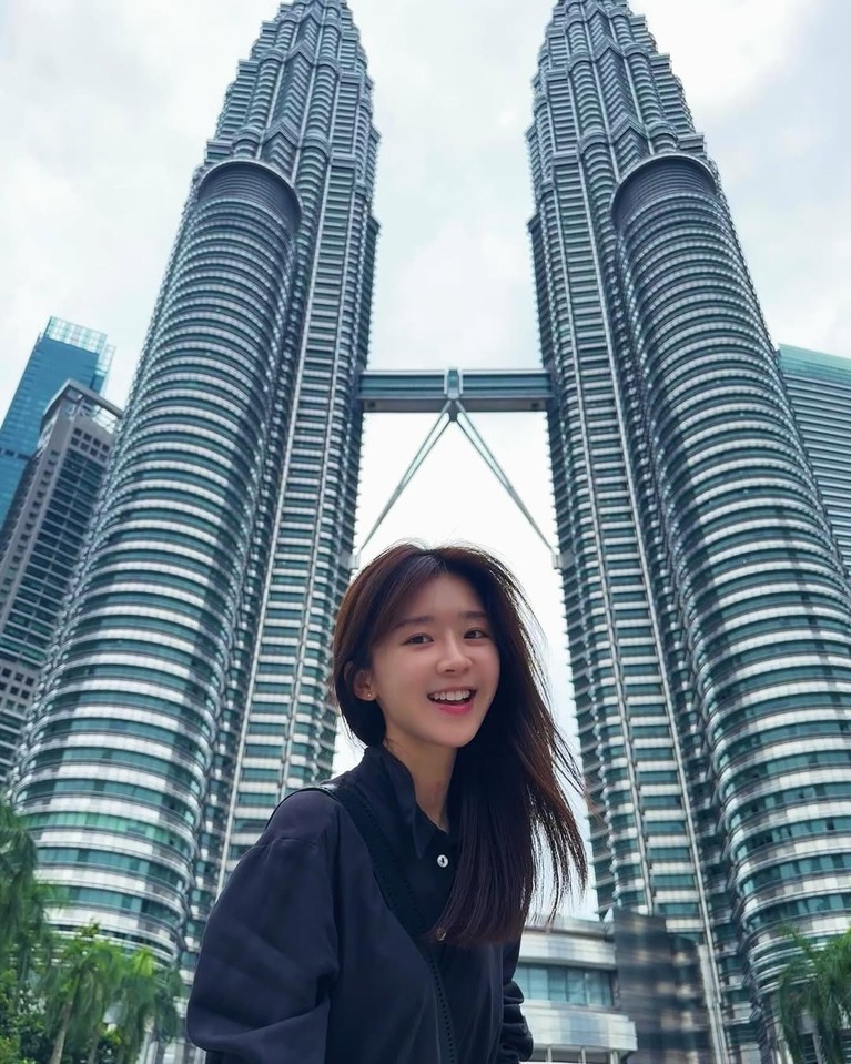 Song Yi Ren