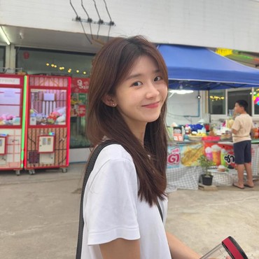 Sosok Song Yiren, Aktris China yang Dikaitkan dengan Kematian Tragis Yu Menglong