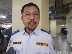 Sopir Tronton Nekat Masuk Kota dengan Buka Portal, Kucing-kucingan ke Petugas