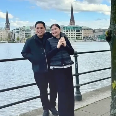 Intip 7 Potret Harmonis Erick Thohir & Elizabeth Tjandra Sang Istri yang Mualaf