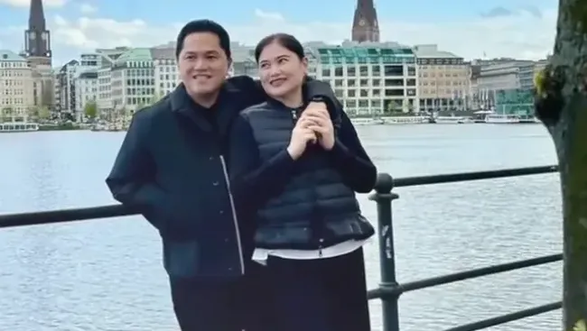 Lihat 7 Foto Harmonis Erick Thohir dan Istri Mualaf, Elizabeth Tjandra Lihat 7 Foto Harmonis Erick Thohir dan Istri Mualaf, Elizabeth Tjandra