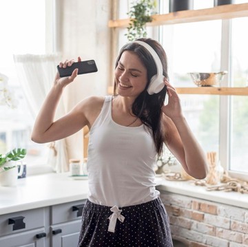 Ini Waktu Paling Bahagia dalam Sehari Menurut Riset, Bisa Tebak?