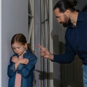 4 Kalimat Diucap Orang Tua yang Bikin Anak Jadi Penakut, Simak Biar Nggak Keceplosan!