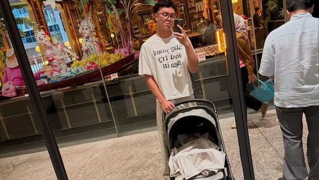 Adik Sambung Aaliyah Massaid, 7 Momen Menarik Keanu dan Baby Arash