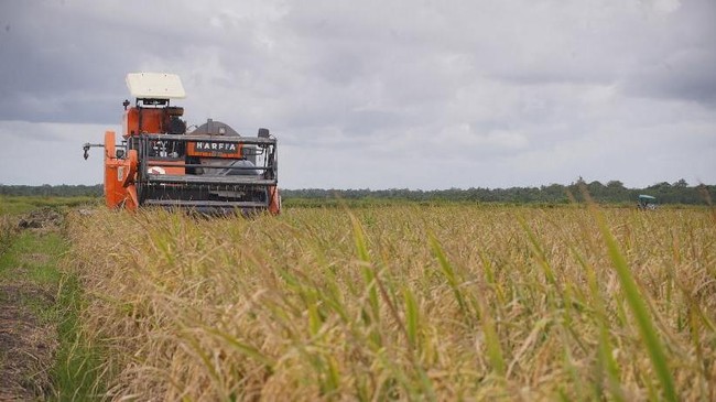 Kementan memastikan pengadaan alat dan mesin pertanian (alsintan) dilakukan secara transparan, profesional, dan berorientasi terhadap kepentingan petani.