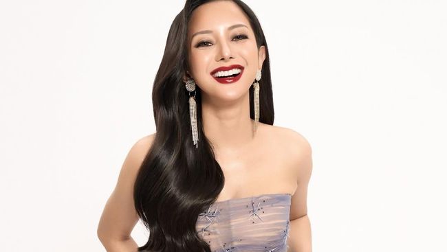 Capai Juara 3 Miss Universe Indonesia 2025, 7 Pesona Kirana Larasati Capai Juara 3 Miss Universe Indonesia 2025, 7 Pesona Kirana Larasati