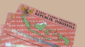 Apa Beda KTP Biru, Pink, dan Oranye? Ini Masing-Masing Kegunaannya