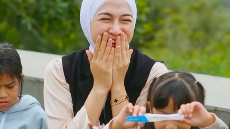 Nina Zatulini Nina Zatulini