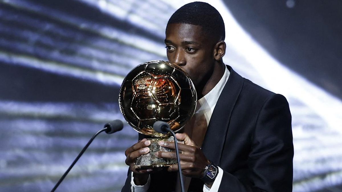 FOTO: Ousmane Dembele Raih Penghargaan Ballon d'Or 2025