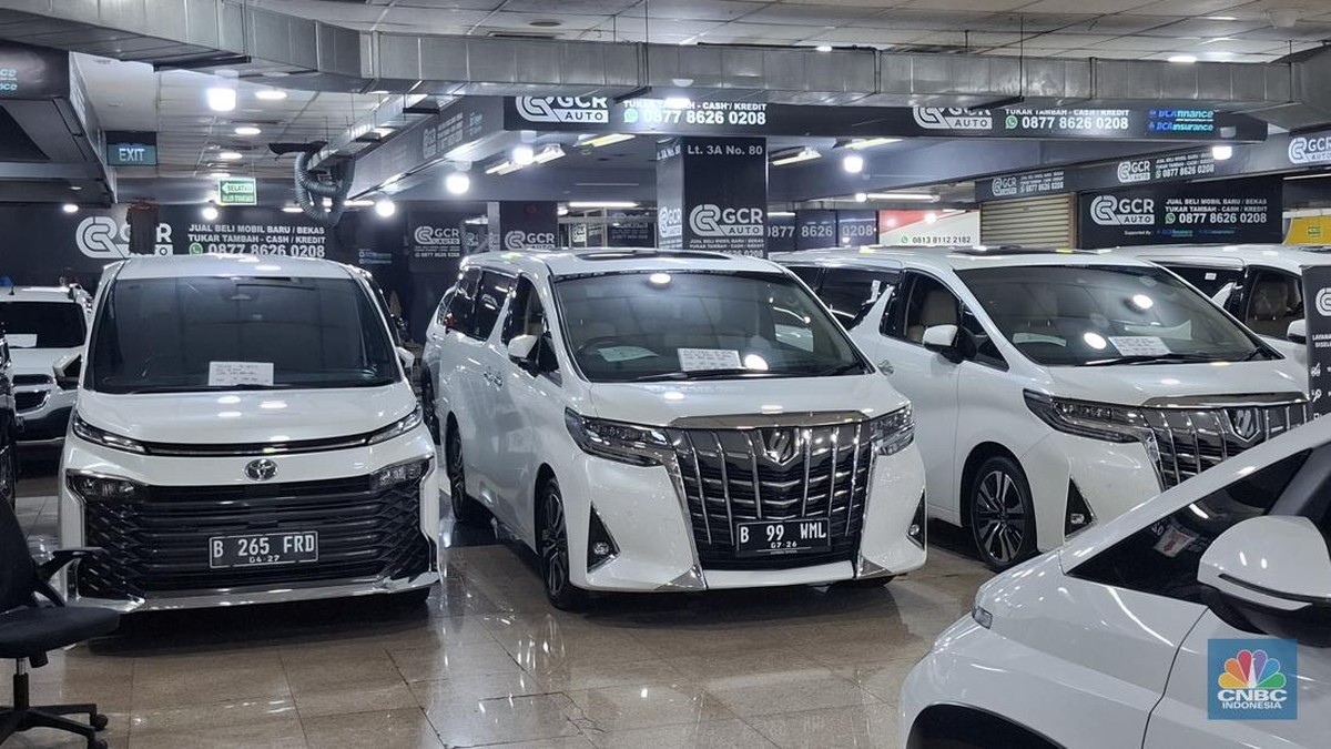 Penjualan Mobil Turun, Bos Otomotif Lagi Cari Tahu Masalahnya